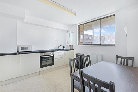 2 bedroom flat for sale, Lamb's Passage, London EC1Y