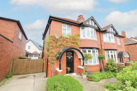 30 Clotherholme Road, Ripon, HG4 2DQ