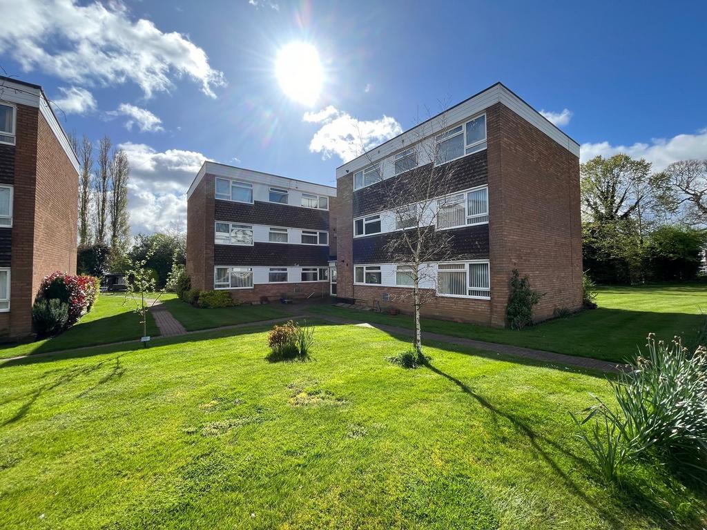 Jesson Close, Birmingham Road, Walsall, WS1 2 bed flat for sale £155,000
