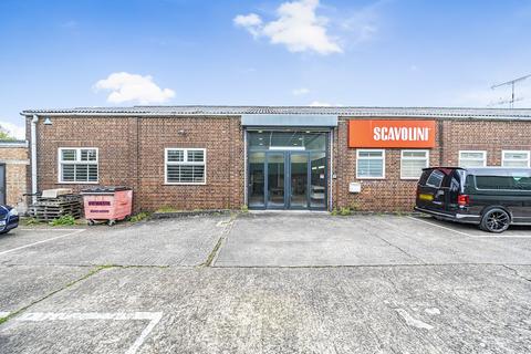 Industrial unit to rent, Unit C, 49c Theobald Street, Borehamwood, WD6 4RT