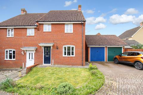 3 bedroom semi-detached house for sale, Coltsfoot Road, Horsford, Norwich
