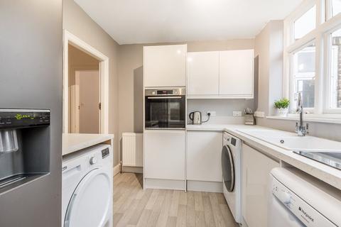 11 Stanhope Avenue, Bromley, BR2 7JR