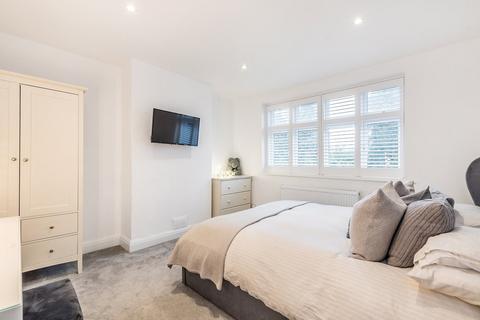 11 Stanhope Avenue, Bromley, BR2 7JR