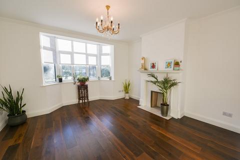 6 Little Court, West Wickham, BR4 9AL