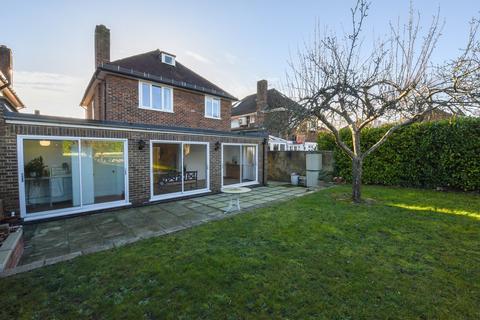 6 Little Court, West Wickham, BR4 9AL