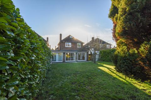 6 Little Court, West Wickham, BR4 9AL