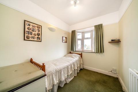 4 The Green, Hayes, Bromley, BR2 7NP