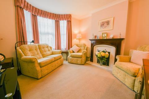 15 Raglan Road, Bromley, BR2 9NN