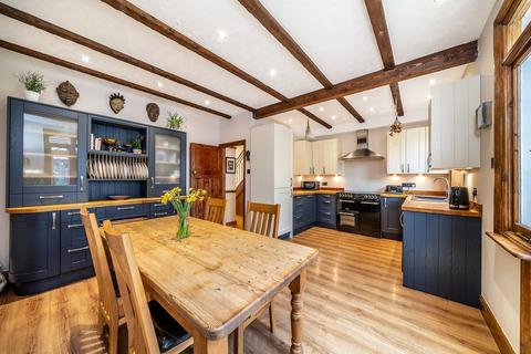 106 Langley Way, West Wickham, BR4 0DS