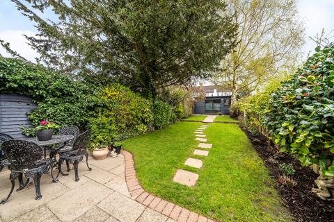 106 Langley Way, West Wickham, BR4 0DS