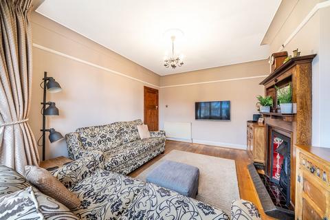 106 Langley Way, West Wickham, BR4 0DS