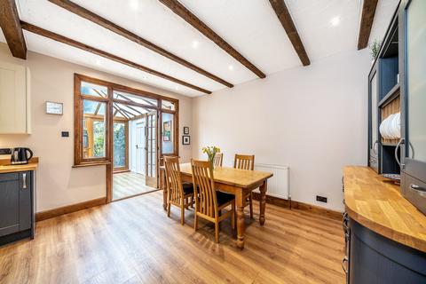 106 Langley Way, West Wickham, BR4 0DS