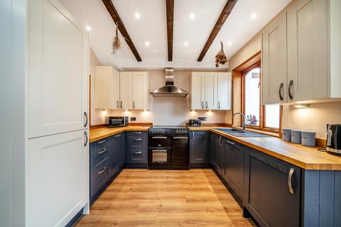 106 Langley Way, West Wickham, BR4 0DS