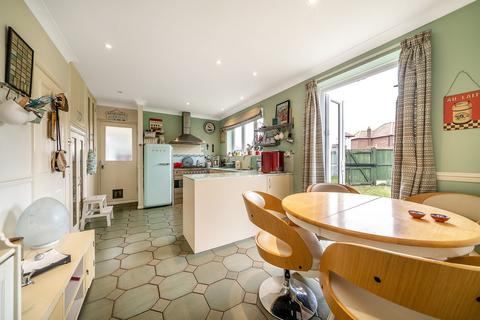 1a Addington Road, West Wickham, BR4 9BW