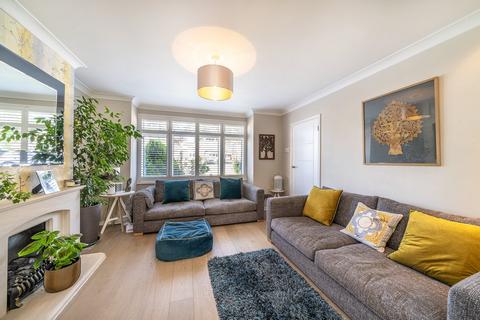 28 Rolleston Avenue, Petts Wood, Orpington, BR5 1AH