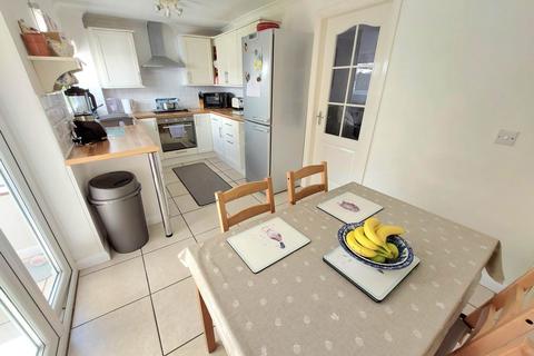 372 Bideford Green, Leighton Buzzard, LU7 2TX