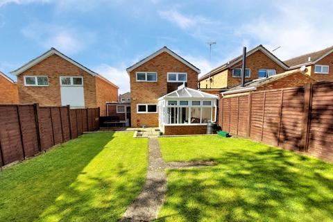 372 Bideford Green, Leighton Buzzard, LU7 2TX