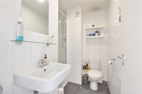 36 Schofield Walk, London, SE3 7DA