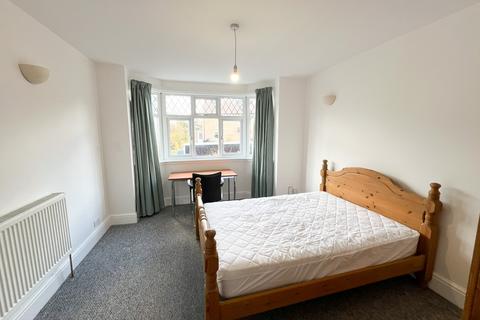 5 bedroom maisonette to rent, St Agnes, St Agnes BS7