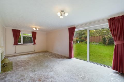 4 bedroom detached house for sale, Chinalls Close, Finmere