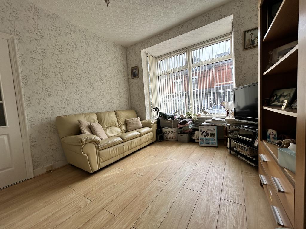 Salisbury Road, Smethwick B66 3 bed terraced house for sale £200,000