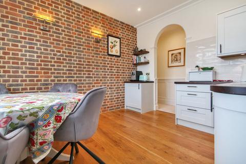 2 bedroom apartment for sale, Watchbell Street, Rye TN31