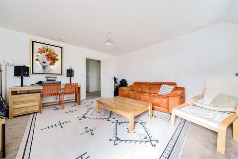 2 bedroom flat for sale, Lightwater, Surrey GU18