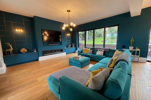 125 Leek Road, Stockton Brook, Stoke-on-trent, ST9 9NJ