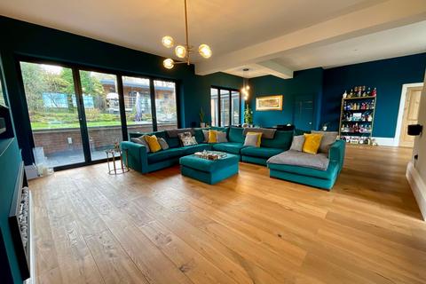 125 Leek Road, Stockton Brook, Stoke-on-trent, ST9 9NJ
