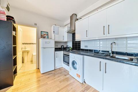 1 bedroom apartment to rent, Surbiton,  Surrey,  KT5