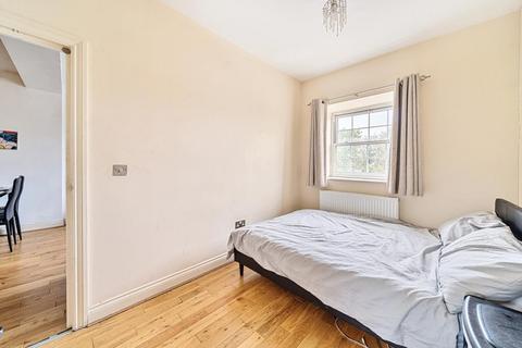 1 bedroom apartment to rent, Surbiton,  Surrey,  KT5