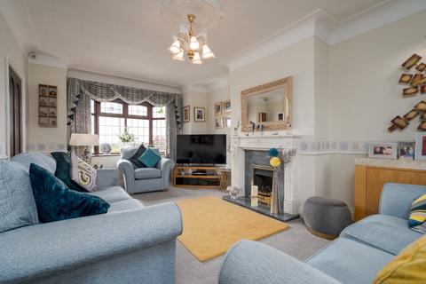 742 Plodder Lane, Farnworth, Bolton, BL4 0LN
