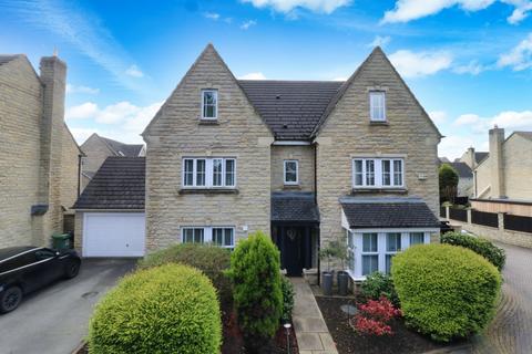 6 Cairn Garth, Guiseley, Leeds, LS20 8QP