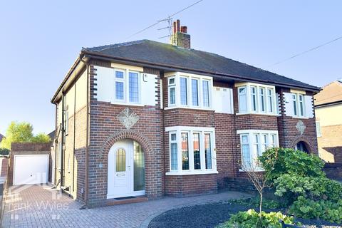 3 bedroom semi-detached house for sale, Gretdale Avenue, Lytham St Annes, FY8 2EE