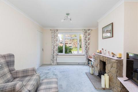 71 Warren Drive, Crawley, RH11 0DT