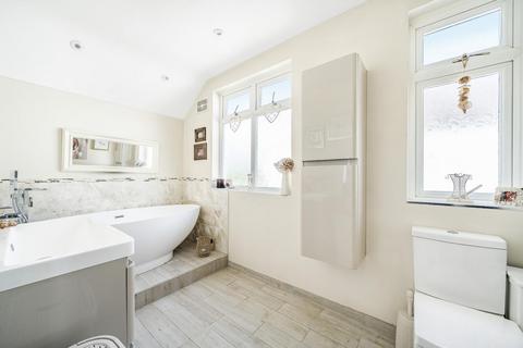 3 Overhill Way, Beckenham, BR3 6SN