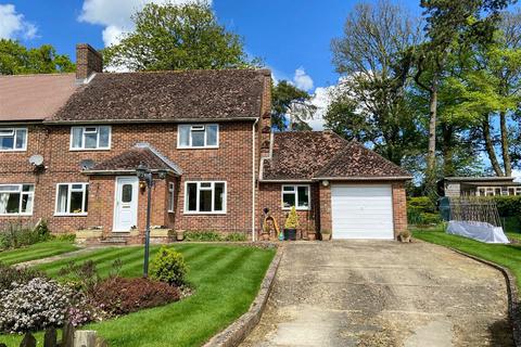 3 bedroom semi-detached house for sale, 4 Woodlark Cottages, Bighton