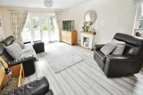4 bedroom link detached house for sale, Chignal Road, Chelmsford, CM1