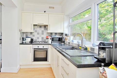5a Beaulieu Road, Bournemouth, BH4 8HY