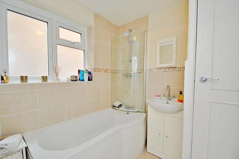 5a Beaulieu Road, Bournemouth, BH4 8HY