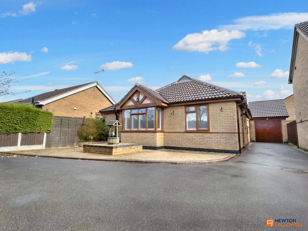 Pickering Drive, Ellistown, LE67 2 bed detached bungalow for sale £