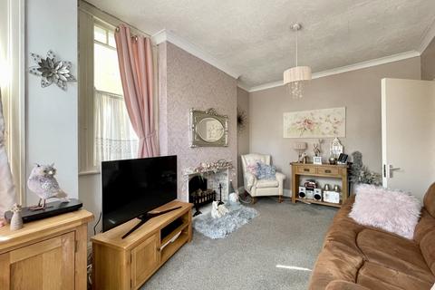 1 bedroom apartment for sale, Crowborough Road, Southend-on-Sea, Essex, SS2