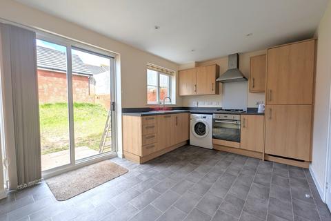 3 bedroom end of terrace house to rent, Barham Avenue, Teignmouth