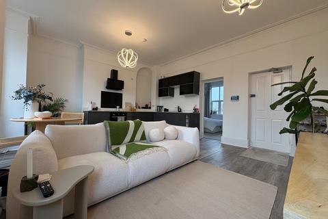1 bedroom apartment for sale, 45 Walsworth Road, Hitchin, Hertfordshire, SG4
