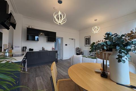 1 bedroom apartment for sale, 45 Walsworth Road, Hitchin, Hertfordshire, SG4