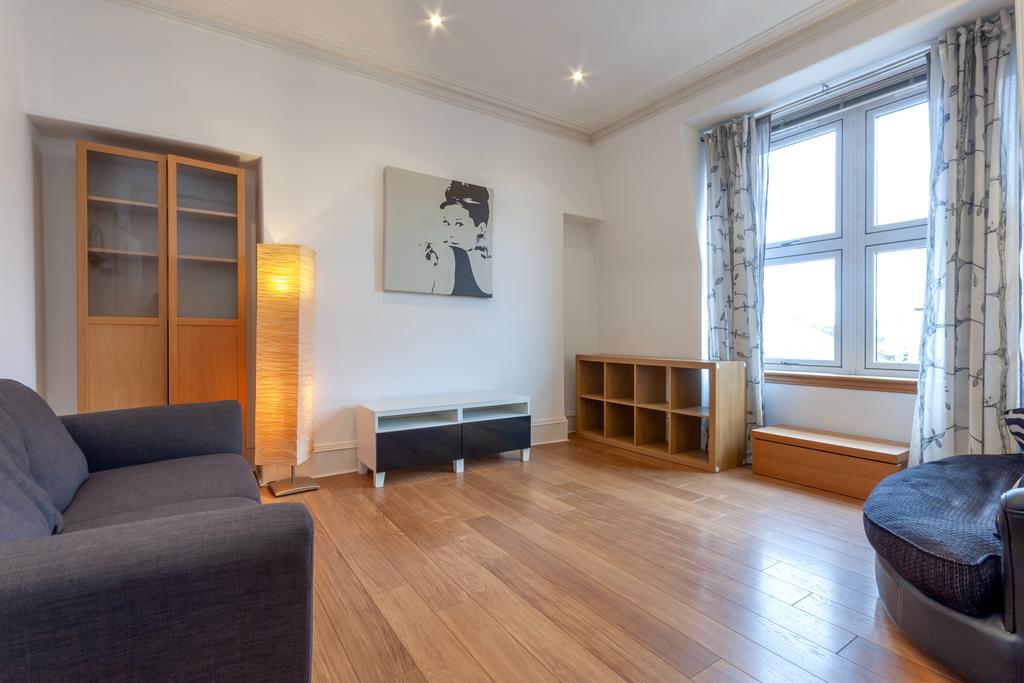 19 Holburn Street, The City Centre... 2 bed flat for sale £118,000