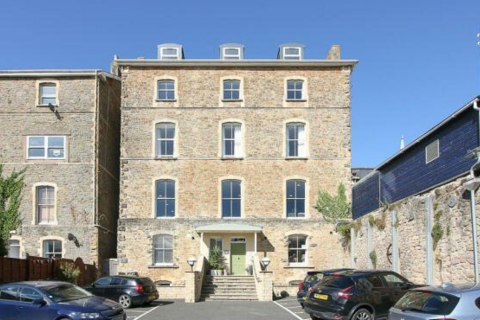 2 bedroom flat for sale, Hill Road, Clevedon