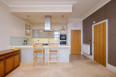 2 bedroom flat for sale, Hill Road, Clevedon