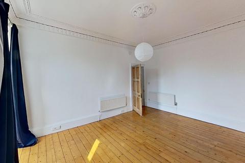 3 bedroom flat to rent, East Claremont Street, Edinburgh, EH7