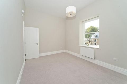 2 bedroom flat to rent, Granville House, 11 Ripon Road, Harrogate, HG1